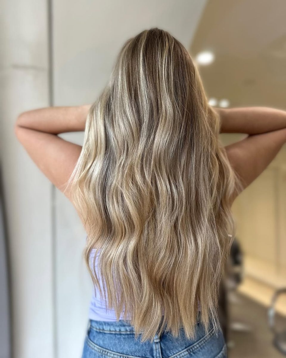 Balayage blond effet soleil, repousse douce