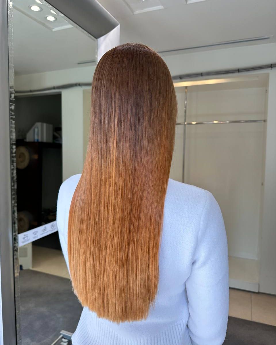 Essayer une couleur de cheveux : cuivré long réalisé au salon
