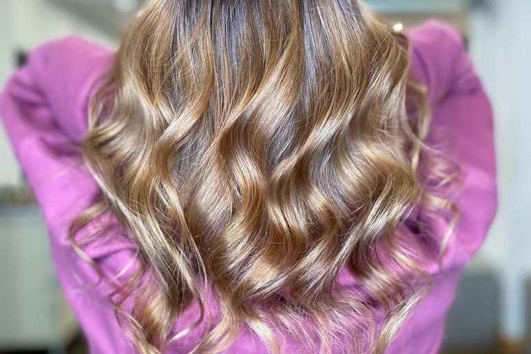 Balayage ou ombré : balayage caramel fondu réalisé par une coloriste à Montréal
